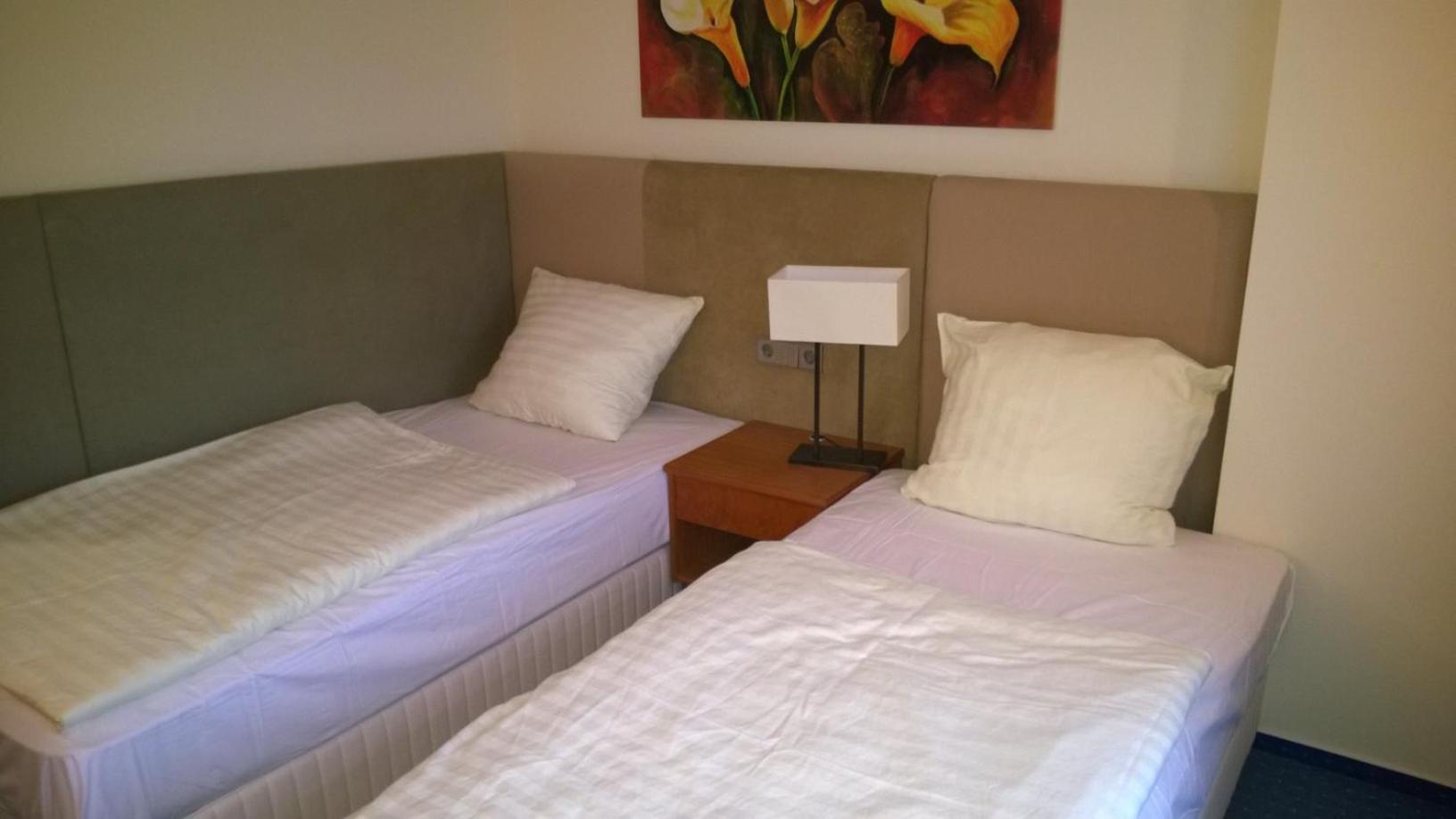 Motel Monteur Aschersleben Ngoại thất bức ảnh