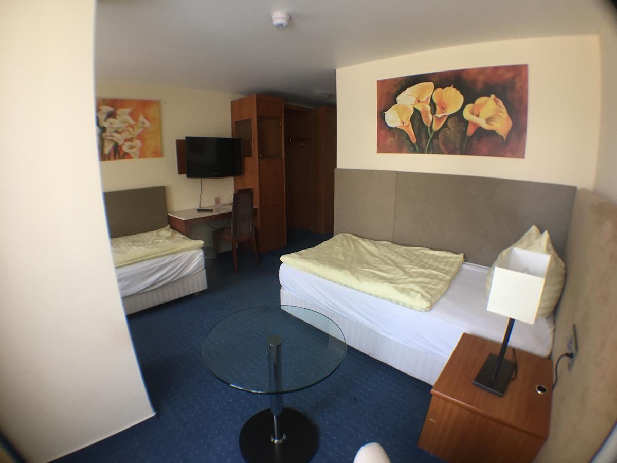 Motel Monteur Aschersleben Ngoại thất bức ảnh