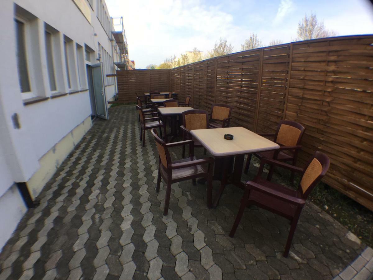 Motel Monteur Aschersleben Ngoại thất bức ảnh